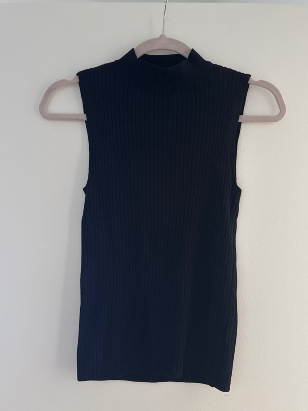 Bar III Black Ribbed Sleeveless Mock Neck Tank